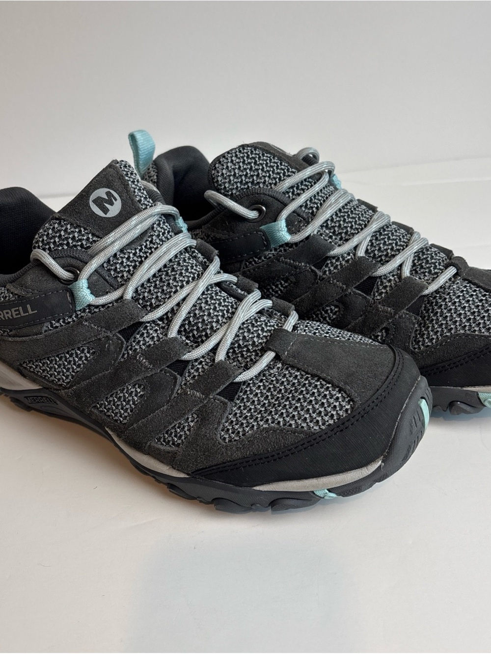 Merrell Women’s Alverstone Storm hiking Shoes low top EUC Size 9